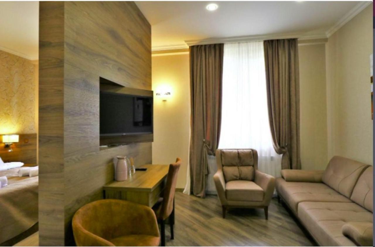 Sunset Tbilisi Luxury ApartHotel Bagian luar foto
