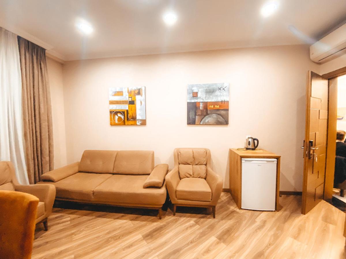 Sunset Tbilisi Luxury ApartHotel Bagian luar foto